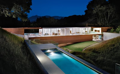 Contemporary Home Design by Architect Stanley Saitowitz