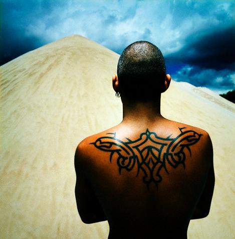 [Upper_Back_Tribal_Tattoo.jpg]