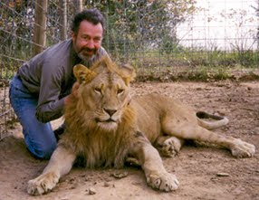 Bill Wooby & Lion