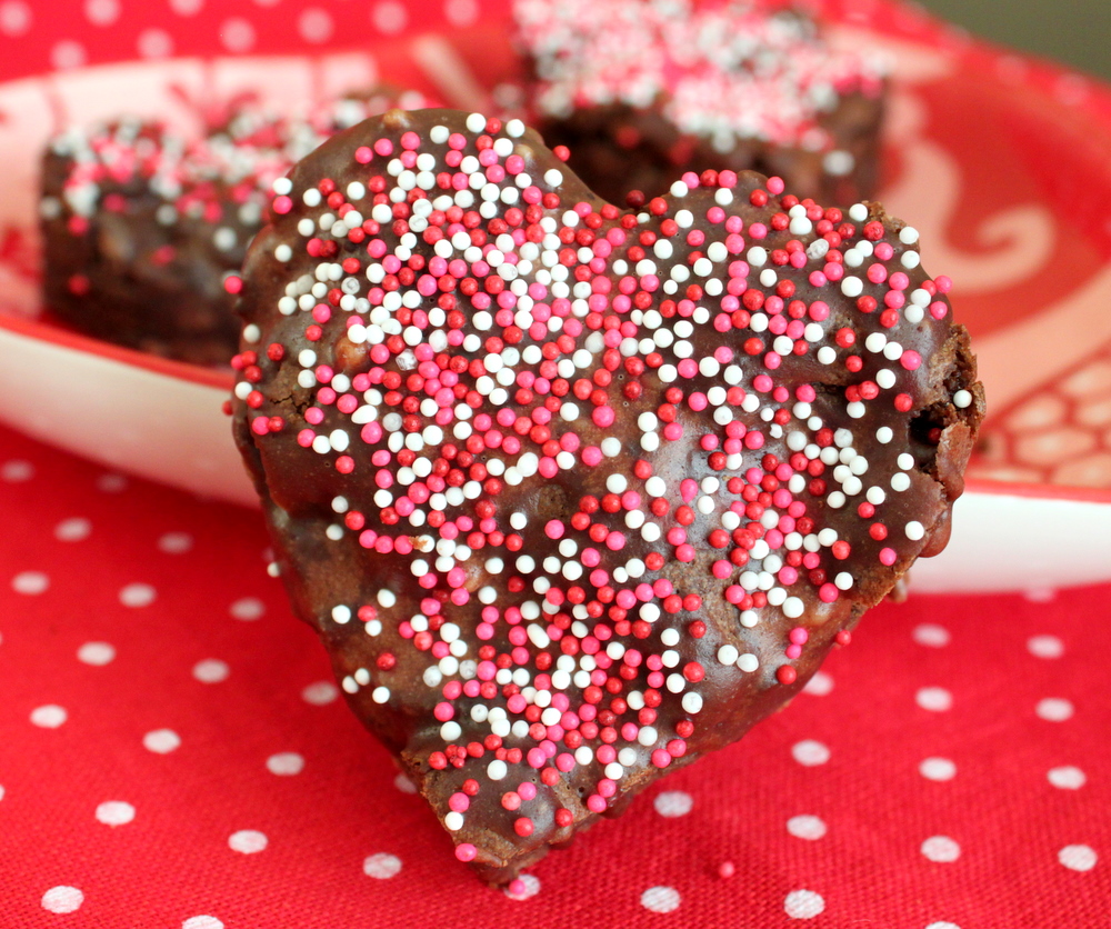 Modern Handmade Child: Be My Valentine Brownies