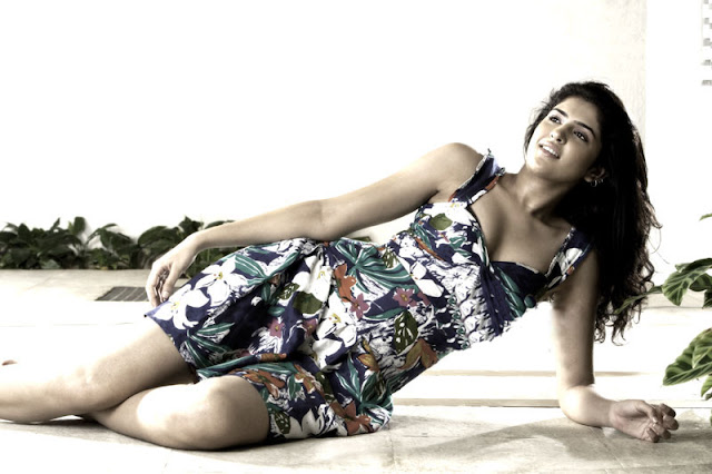 http://4.bp.blogspot.com/_Kz7Tim8N6E4/TCNztM927vI/AAAAAAAAJsY/P27558RrqAQ/s1600/deeksha+seth+1.jpg