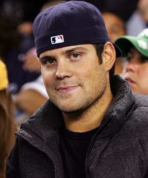mike comrie eastern conference candy eye popsugar cathy paul pittsburgh penguins hotness factor hockey duff hilary