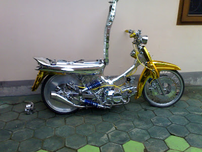 Yellow chrome full body modification in grand 2000