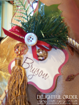 A fabulous name tag diy for your christmas table setting Delightful Order: Christmas Table Setting Name Tags