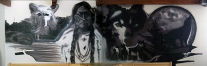decoration graff noir/blanc. mur de salon sur le theme du loup