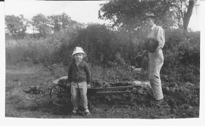 Annieinaustin, gardening with uncle H