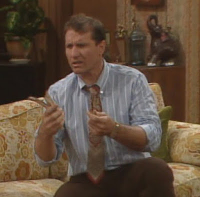 Al Bundy mit Knochen Al Bundy mit Knochen