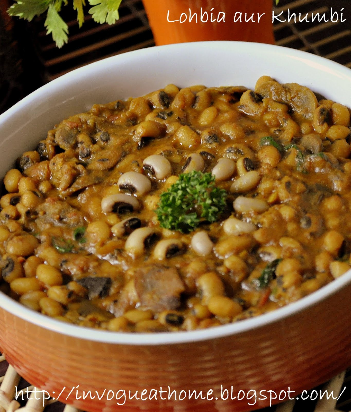 in vogue at home Lohbia aur Khumbi (Black Eyed Peas with Mushrooms)