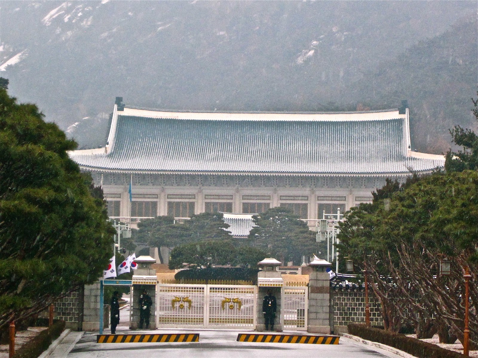 Seoul: The Blue House | Koreabridge