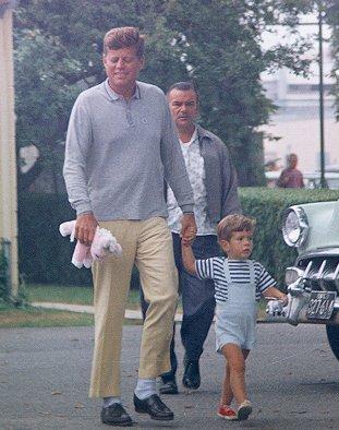 [kennedy+white+house.JPG]