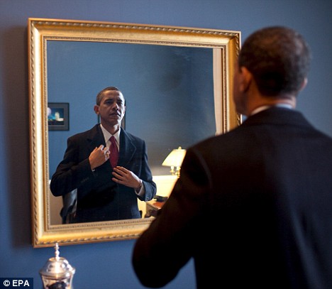 [obama+mirror.jpg]