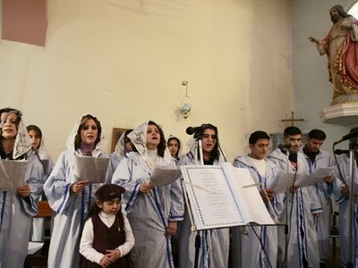[iraqi+christians.jpg]