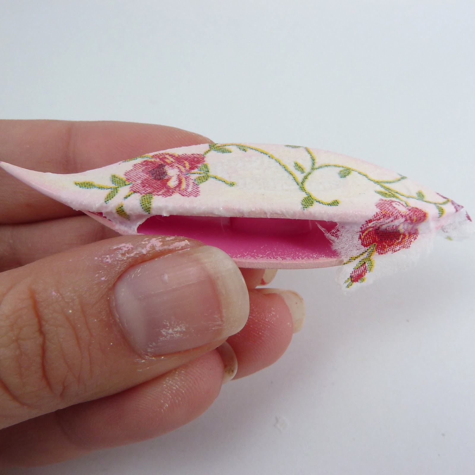 Decoromana How to decoupage a tatting shuttle? Tutorial