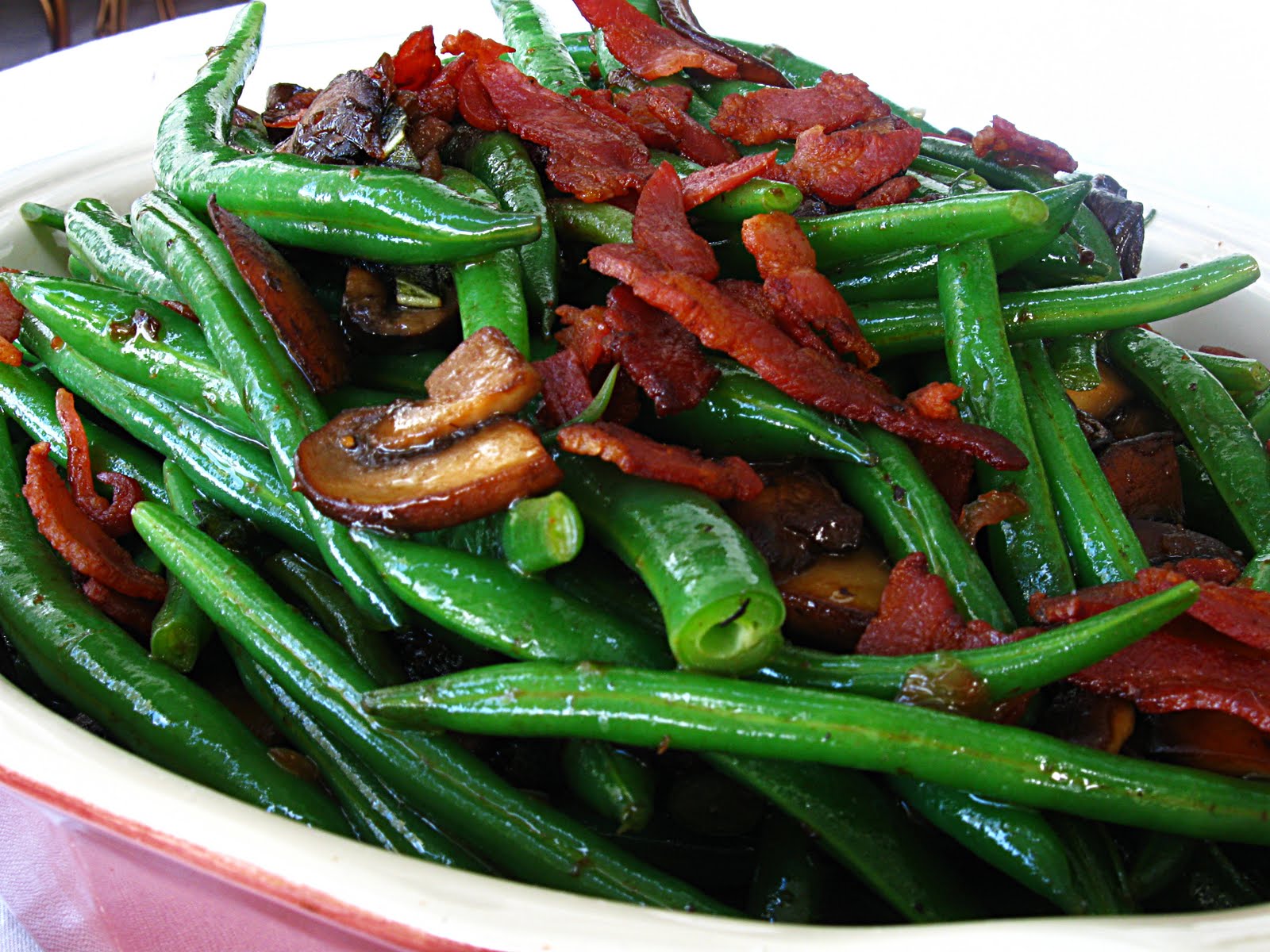 All That Splatters Green Beans with Crispy Pancetta, Mushrooms, and