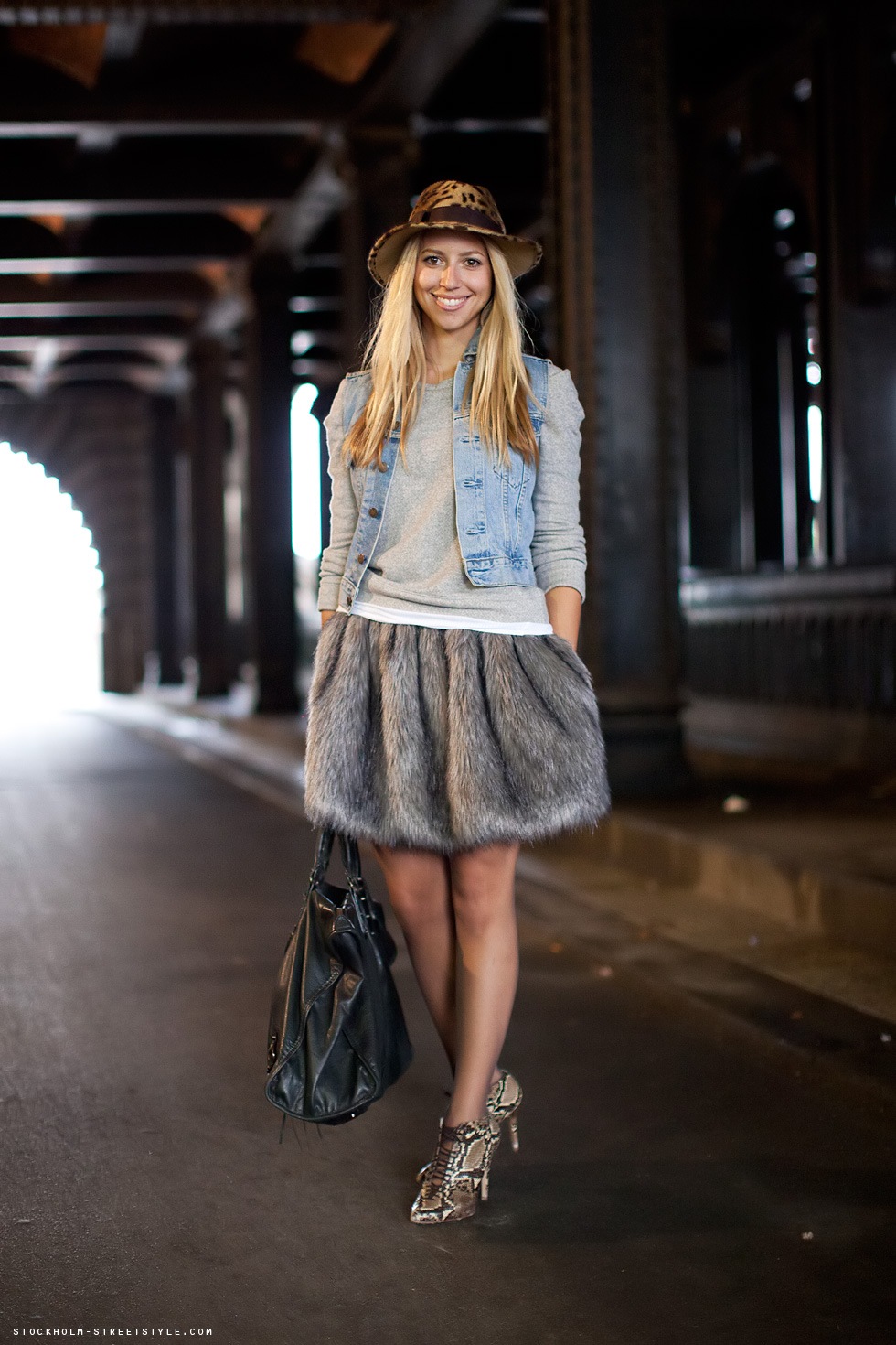 How to Wear Denim Vest