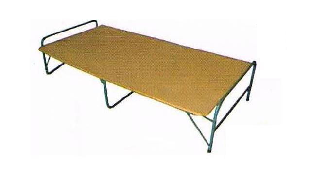 [plywoodbed.JPG]