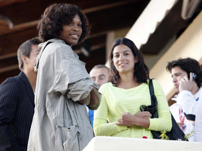 Black Tennis Pro's Serena Williams Shopping In Marbella