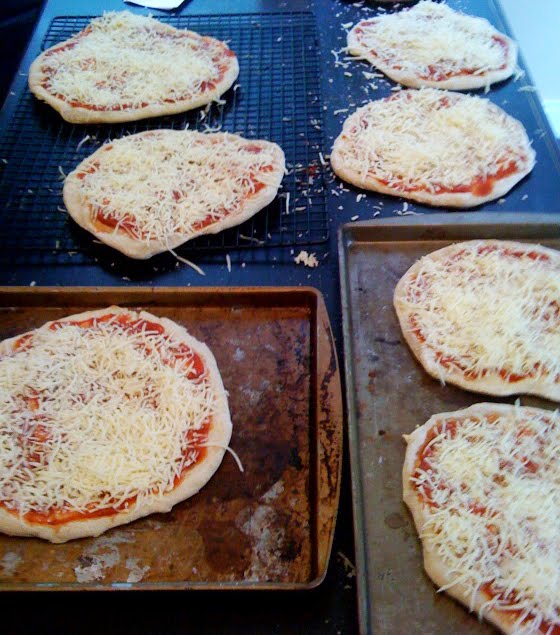 [pizza.jpg]