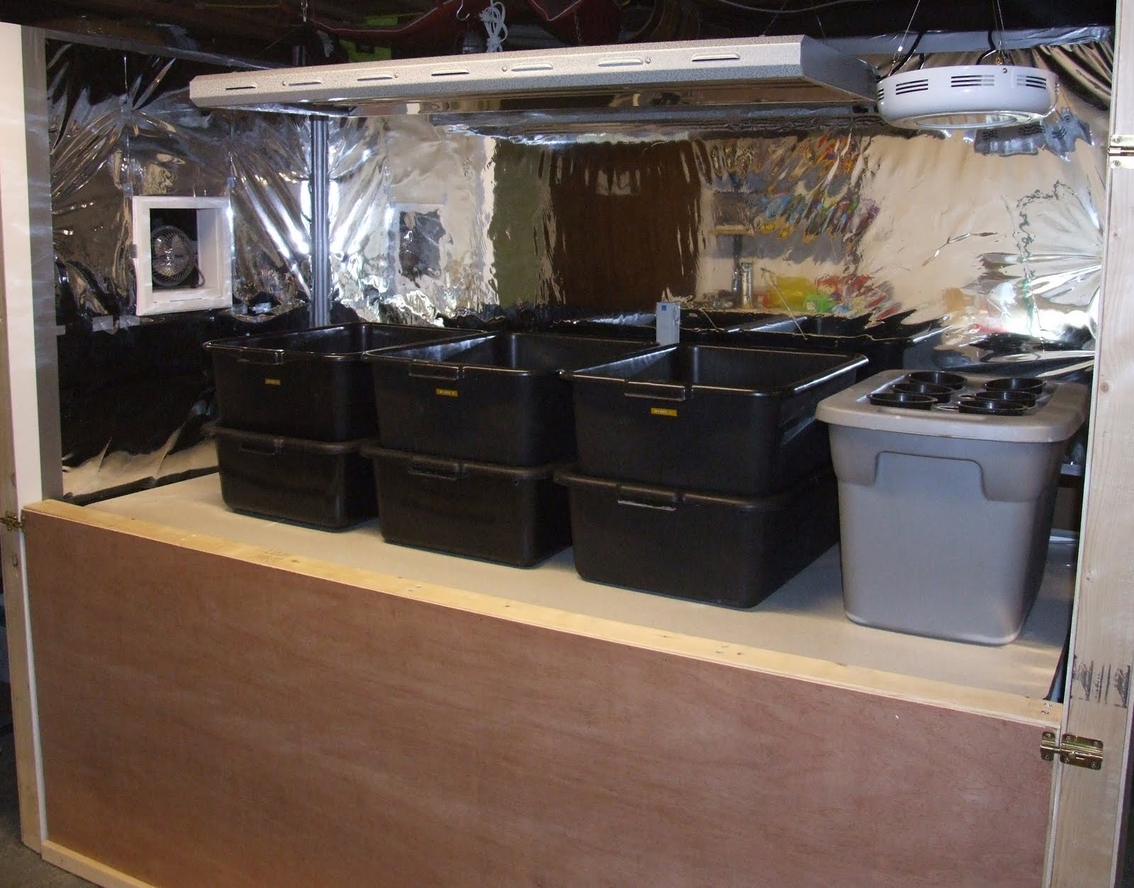 Hydroponic New grow chamber