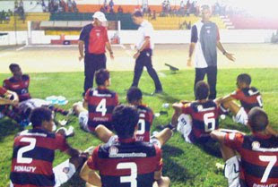 Amadeu e equipe junior do Vitória