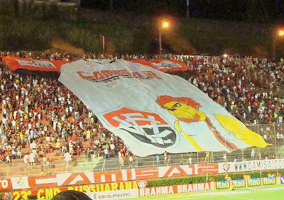 Foto: Bandeirão do Camisa 12 do Vitória