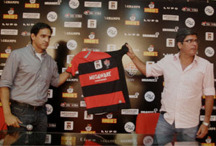 Ricardo Azevedo e Carlos Falcão