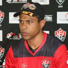 Meia Geovanni - EC Vitória