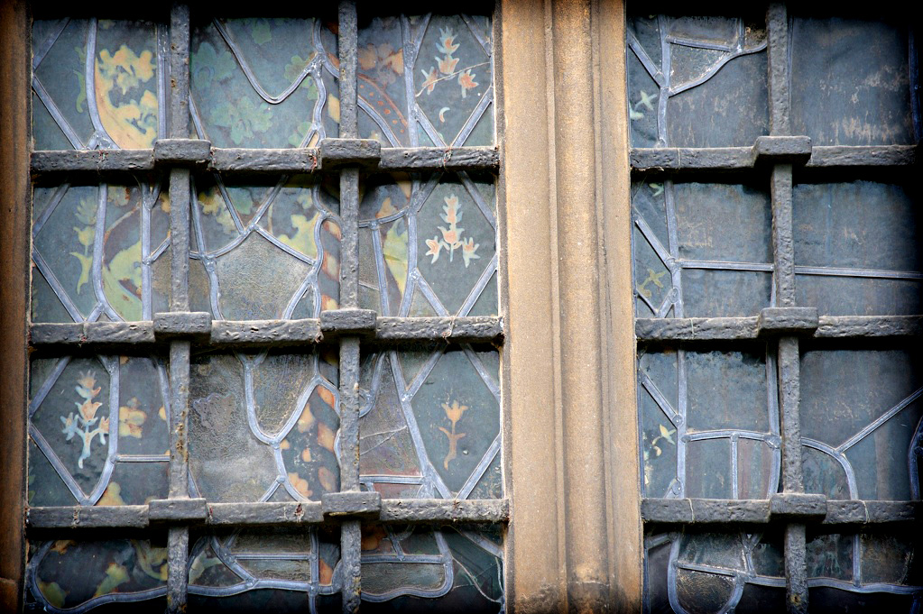 [King'sWindows.jpg]