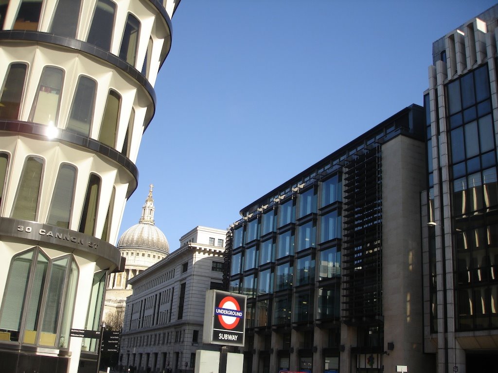 [St-Paul's.jpg]