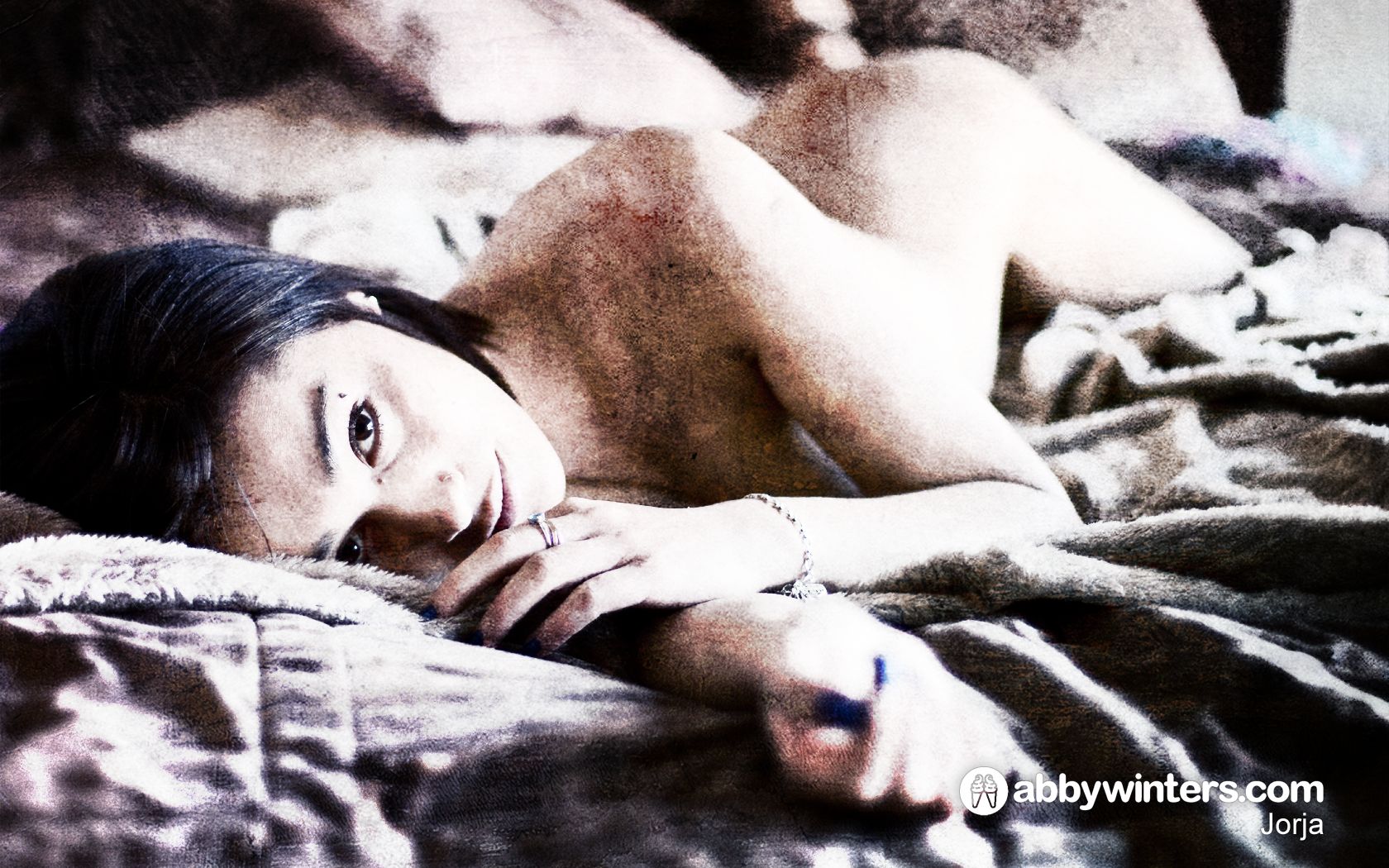 http://4.bp.blogspot.com/_LNCb9RZHS5M/TNu0B3gMCRI/AAAAAAAABHg/sm068Nshnfk/s0/jorja_wallpaper.jpg