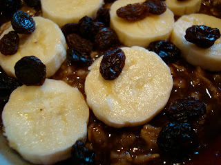 Banana Brulee Oats topped with sliced bananas and raisins
