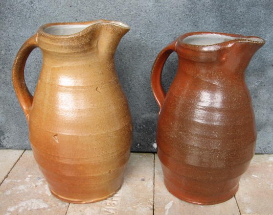 [2_jugs.jpg]