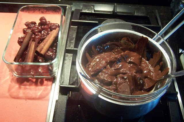 esinti Vişne Likörü ve (Çakma) Mon Cheri�lerim