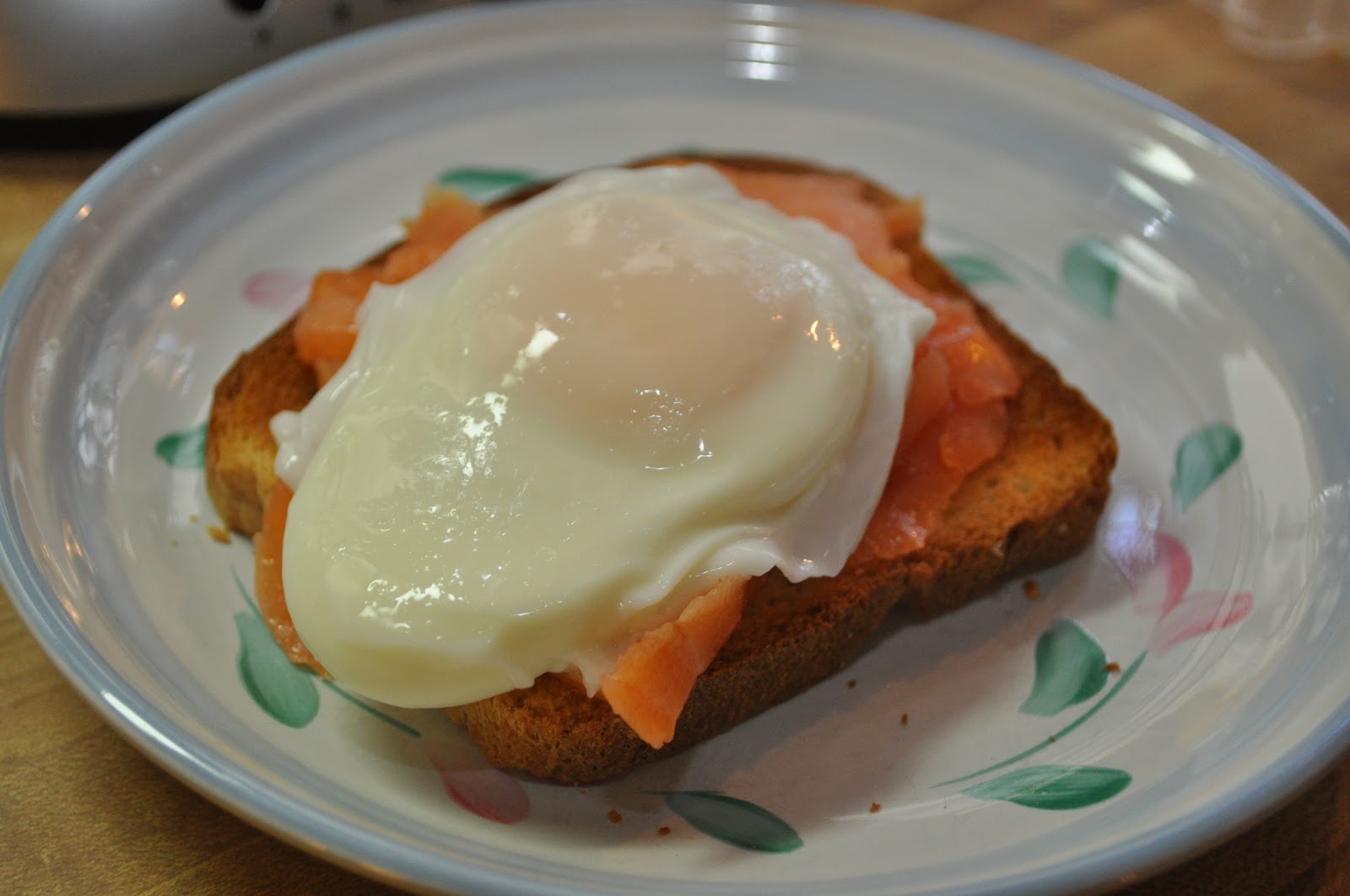 Kate's Kitchen Poached Eggs with Spicy Dill Sauce