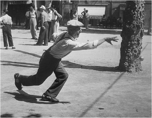 [boules+willy+ronis+aubagne+1947.jpg]