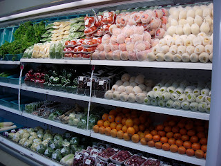 bisnis.retail: gambar. grouping display fruit & vegetable ...