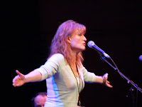 eddi reader copyright kerry dexter