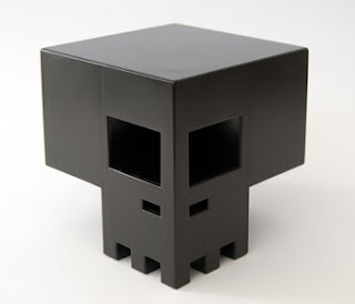 jamungo juguete de vinilo calabera negra