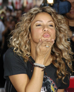 Shakira Bio