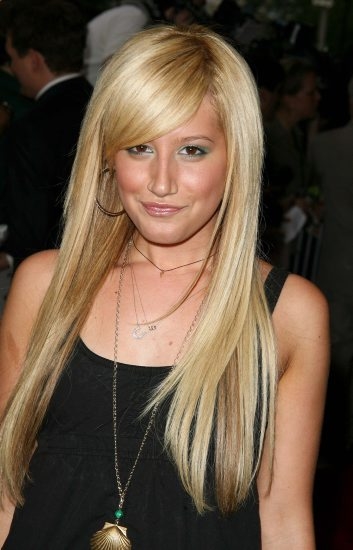 short hairstyles with side bangs. Ashlee Simpson's long sleek layers with