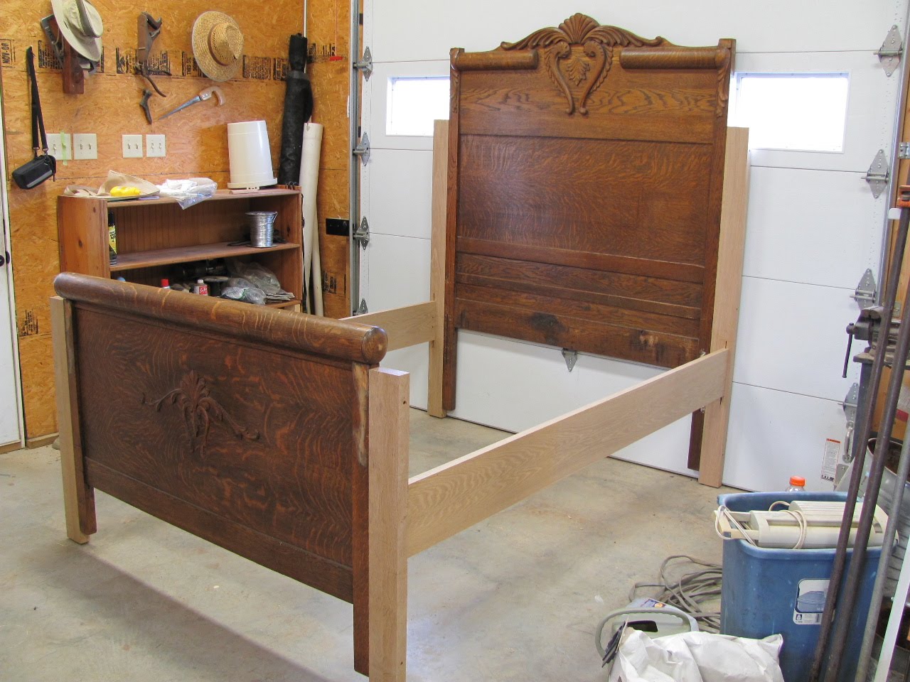 Thomas Nelson Furniture Restoration Antique Tall Oak Panel Bed > Queen