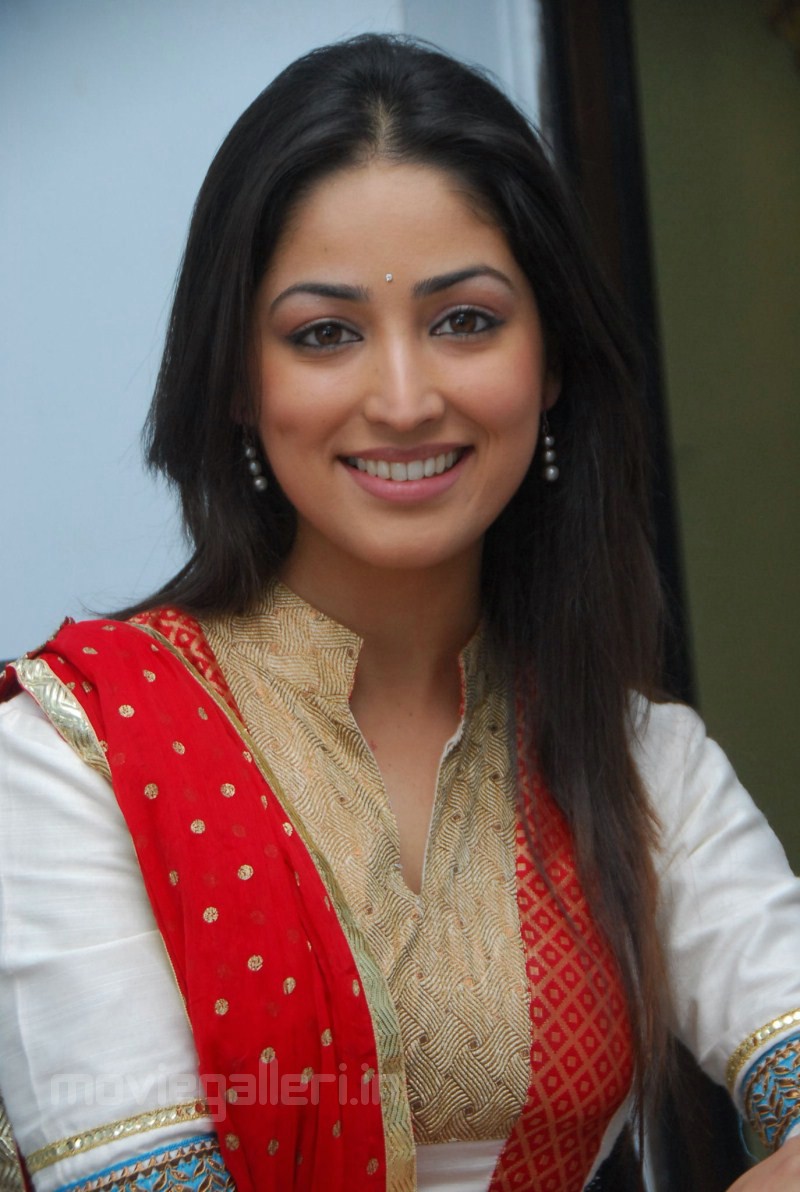 yami gautam Wallpaper - yami gautam Wallpapers