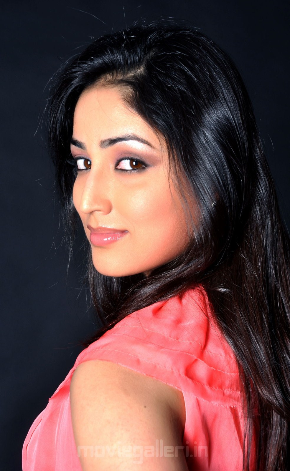 Actress Yami Gautam Wallpapers | HD Wallpapers | ID #13867