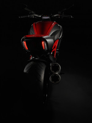 2011 Ducati Diavel image