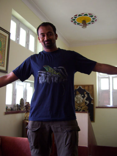 [Calotes_T-shirt2.jpg]