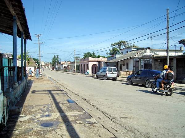 BAJANDO LA CALLE REAL