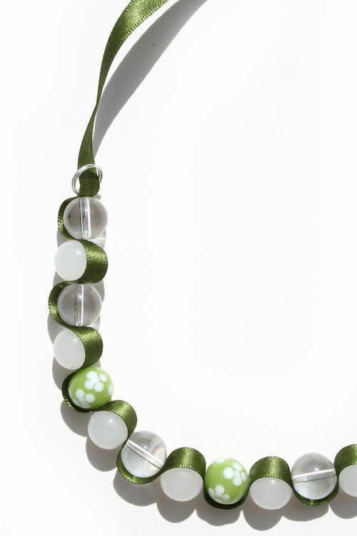 [green+glass+beaded+2a.jpg]