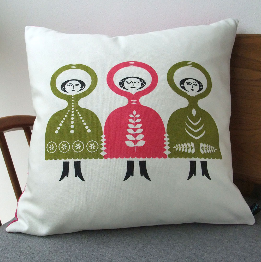 [RGfolkdance+cushion+2+(1).jpg]