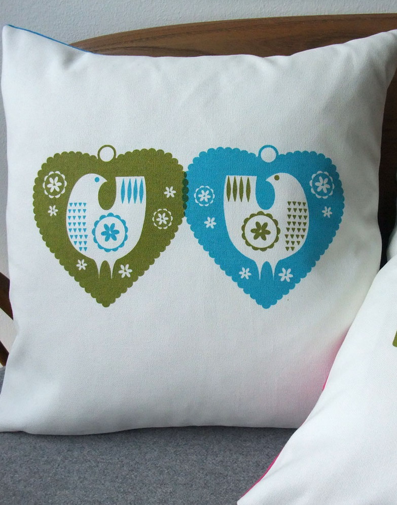 [RGhearts+cushion+2+(1).jpg]