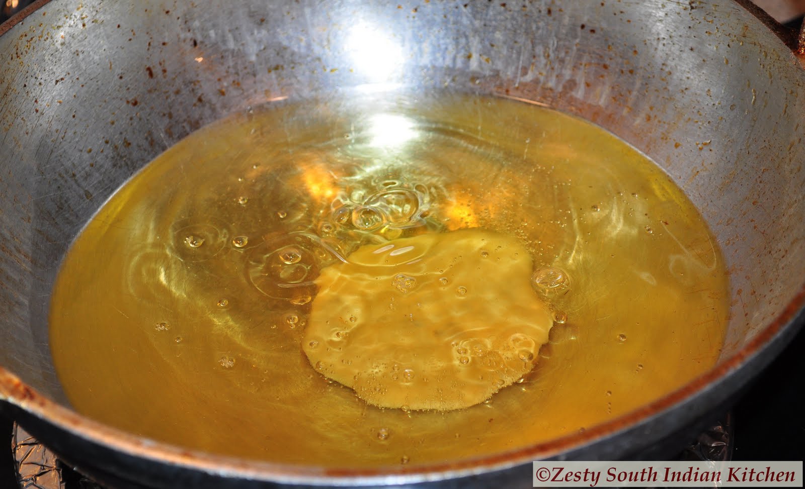[kachori+getting+cooked.JPG]